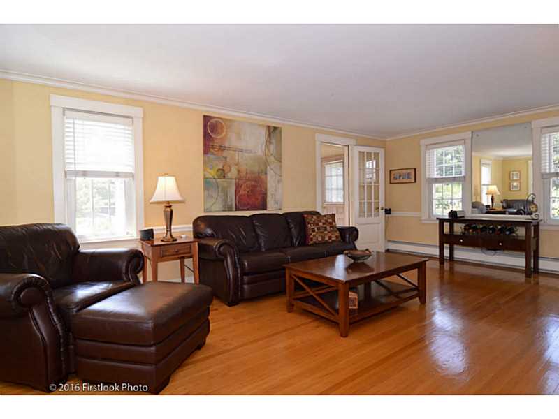 77 Westfield Road Warwick, RI 02888 - Photo 11 of 25 Living Room.