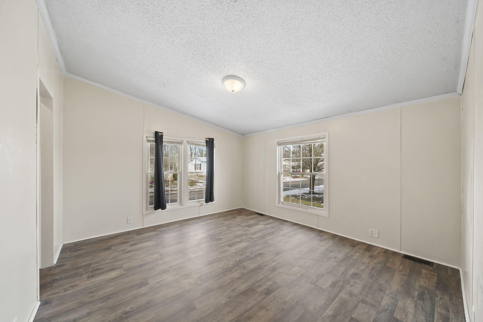 521 Rio Grande Drive Adrian, MI 49221 - Photo 12 of 26 15-web-or-mls-DSC00945