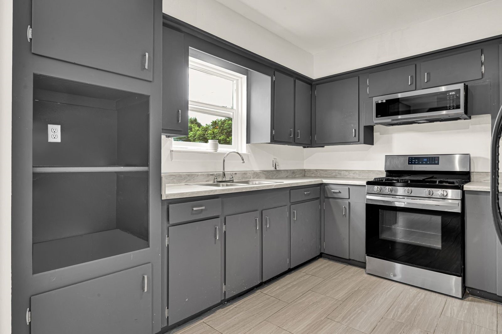 7839 Fondren Road Houston, TX 77074 - Photo 10 of 33