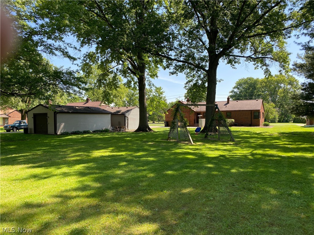 6430 Columbia Road Olmsted Falls, OH 44138 - Photo 29 of 40