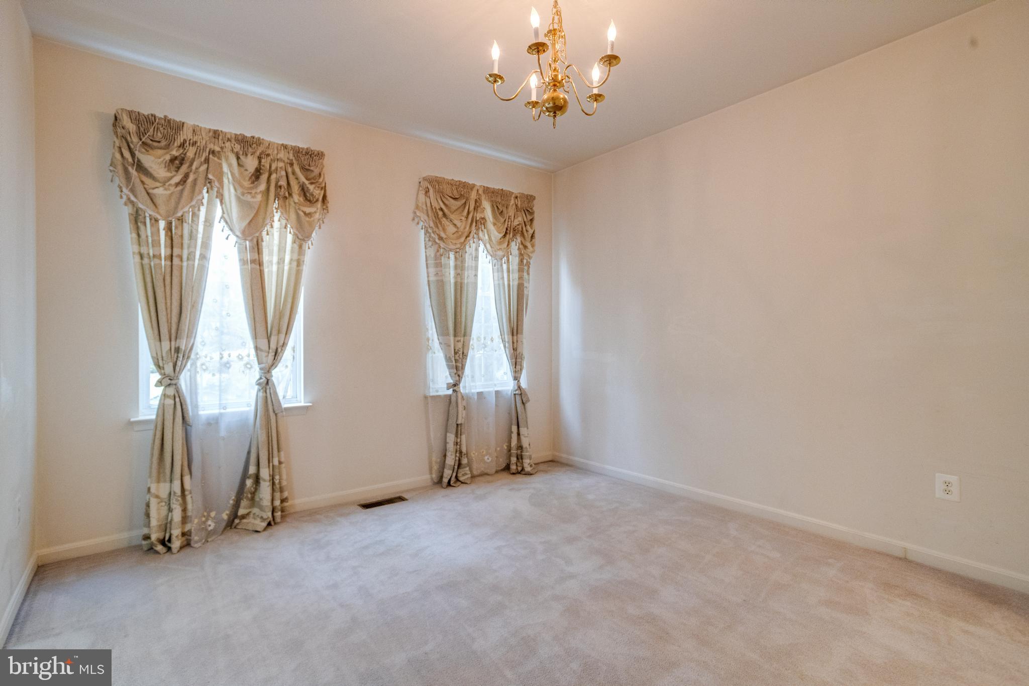 221 Seamaster Road Essex, MD 21221 - Photo 11 of 70
