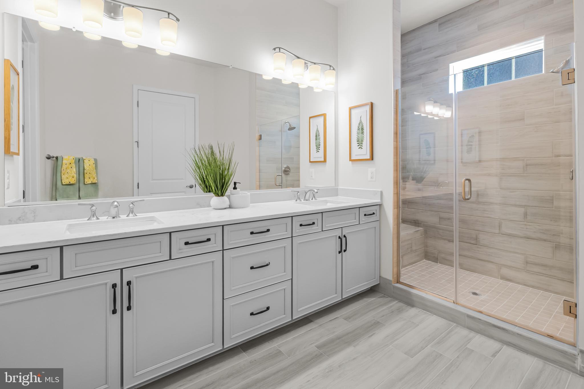 1122 Laconian Street Southeast Leesburg, VA 20175 - Photo 33 of 54 Primary Bathroom
