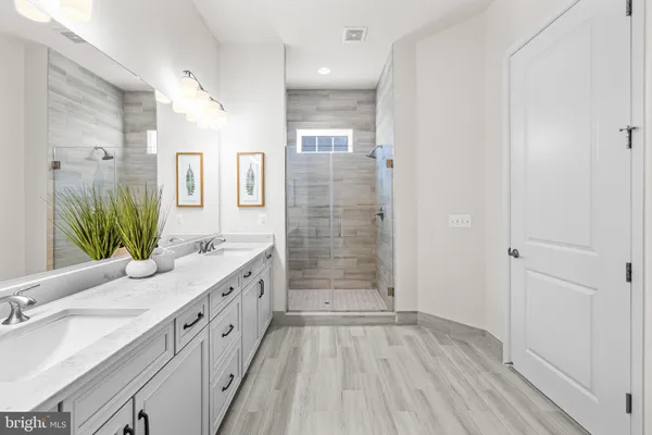 $1,195,000 | 1122 Laconian Street Southeast, Leesburg, VA 20175