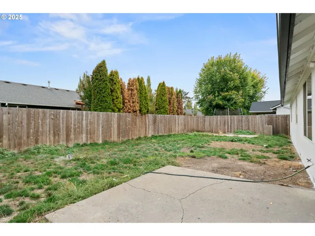 $419,900 | 1237 South 7th Street, Independence, OR 97351