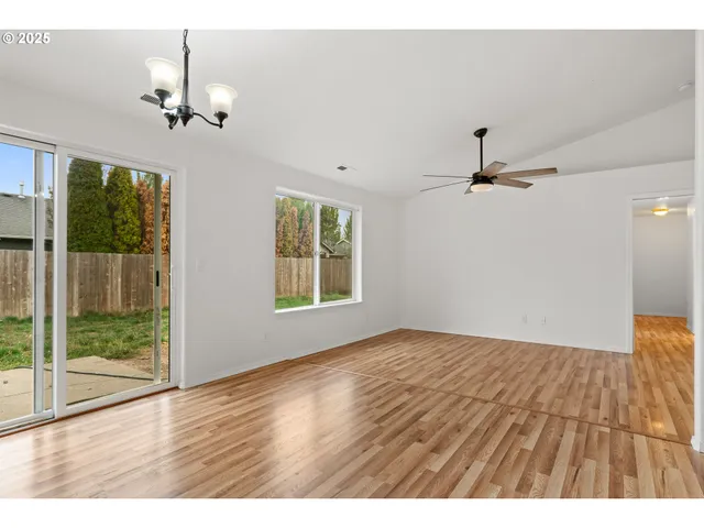 $419,900 | 1237 South 7th Street, Independence, OR 97351