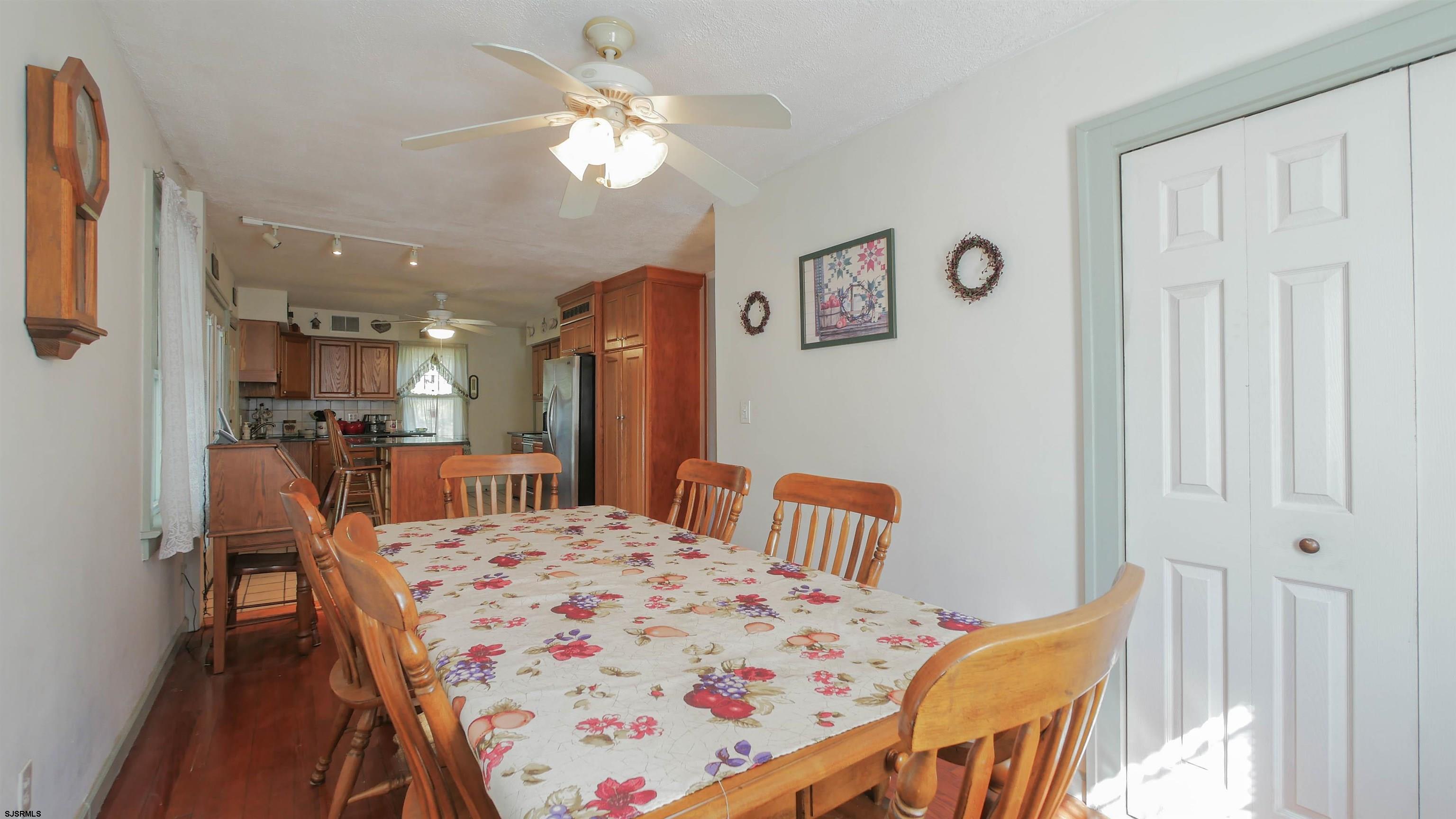 346 Tuckahoe Road Vineland, NJ 08360 - Photo 15 of 44 a view of a dining room with furniture