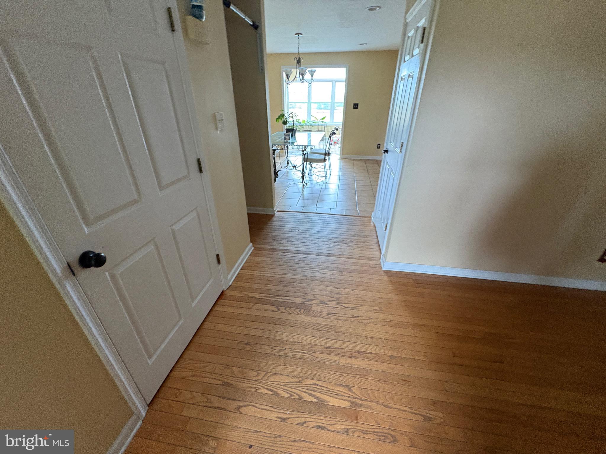 394 Croshaw Road, Unit A Wrightstown, NJ 08562 - Photo 32 of 37 Front hallway
