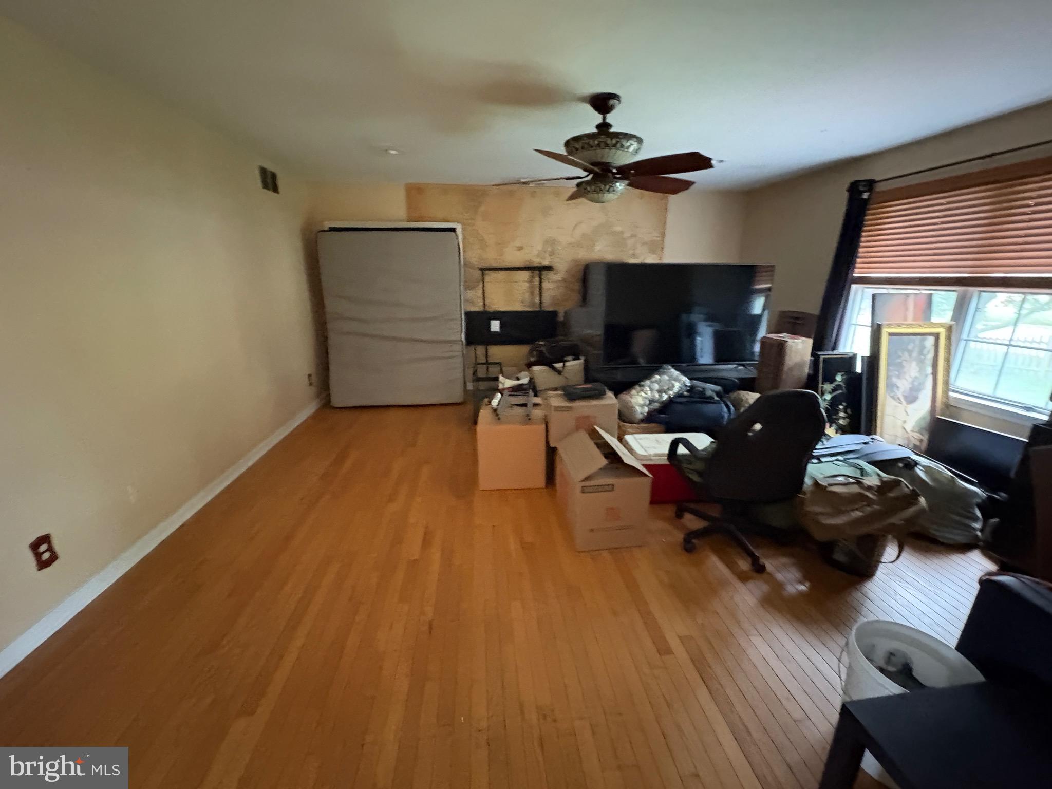 394 Croshaw Road, Unit A Wrightstown, NJ 08562 - Photo 33 of 37 Huge Living room or extra bedroom (4)