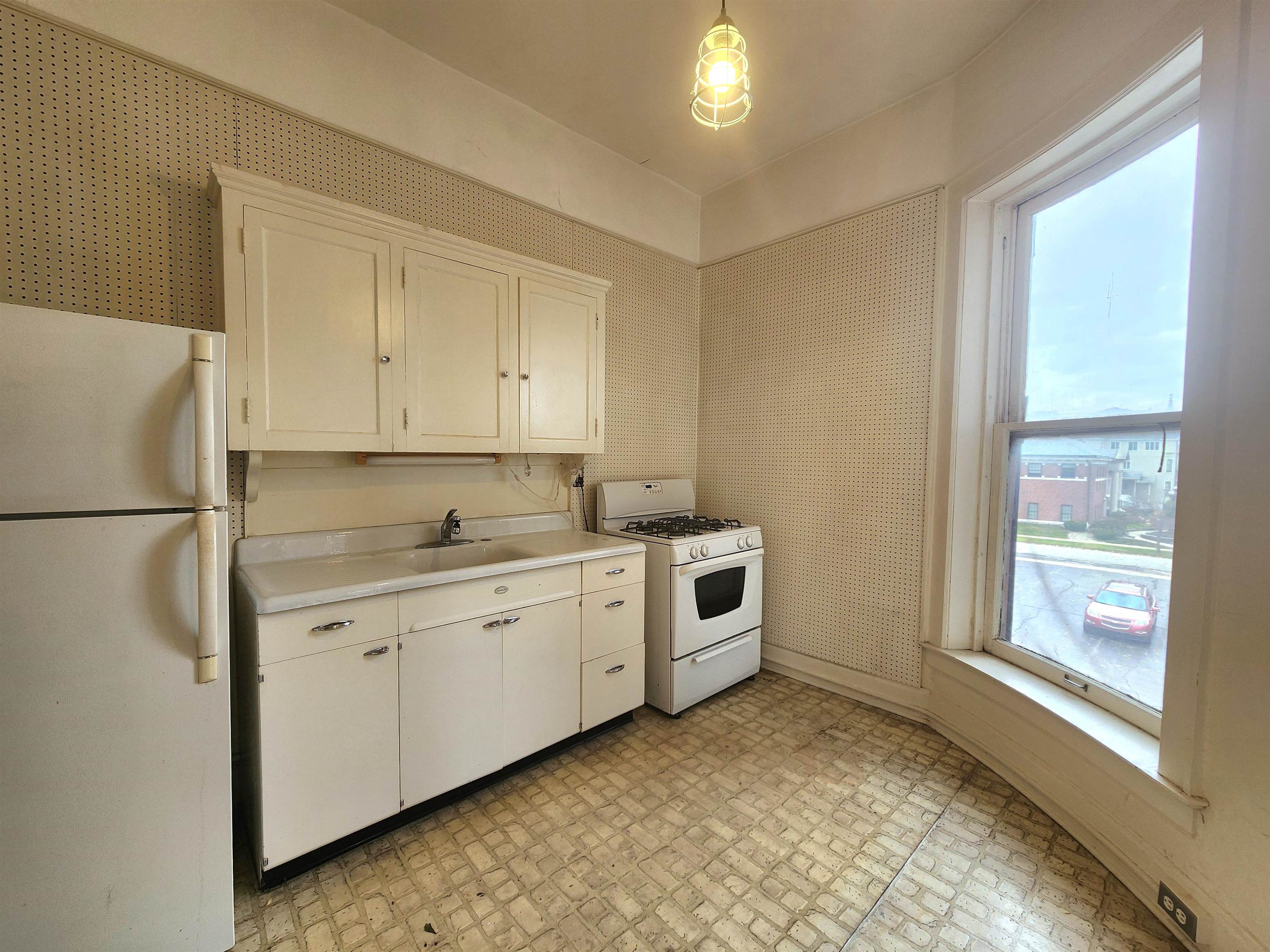 814 Center Avenue, Unit D Bay City, MI 48708 - Photo 10 of 12