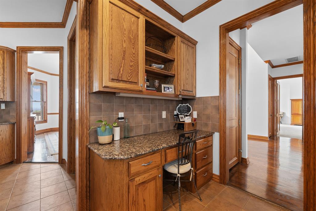 4520 South Nolan River Road Cleburne, TX 76033 - Photo 23 of 40 Gallery Image 23