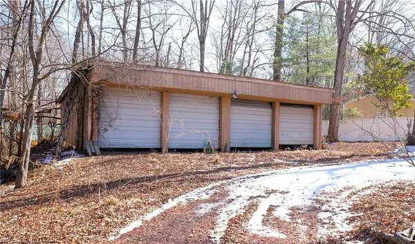 $404,900 | 2669 Wagon Trail Road, Pfafftown, NC 27040