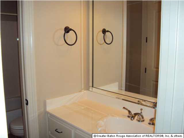 17615 Purple Martin Court Baton Rouge, LA 70816 - Photo 19 of 31 Gallery Image 19