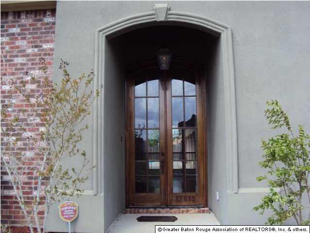 17615 Purple Martin Court Baton Rouge, LA 70816 - Photo 3 of 31 Gallery Image 3