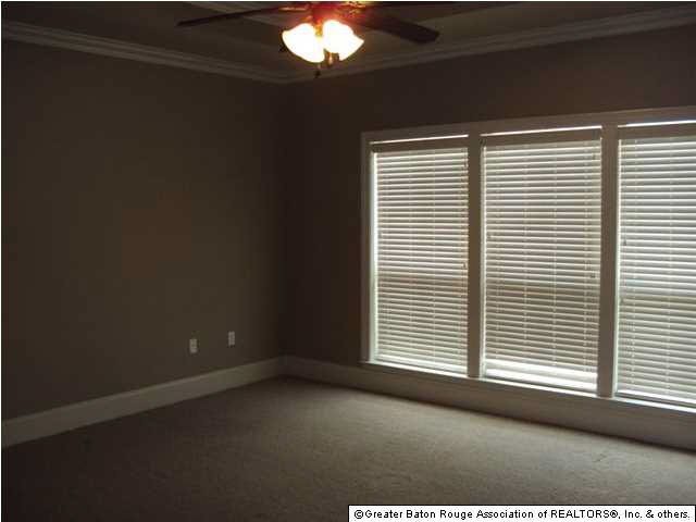 17615 Purple Martin Court Baton Rouge, LA 70816 - Photo 7 of 31 Gallery Image 7