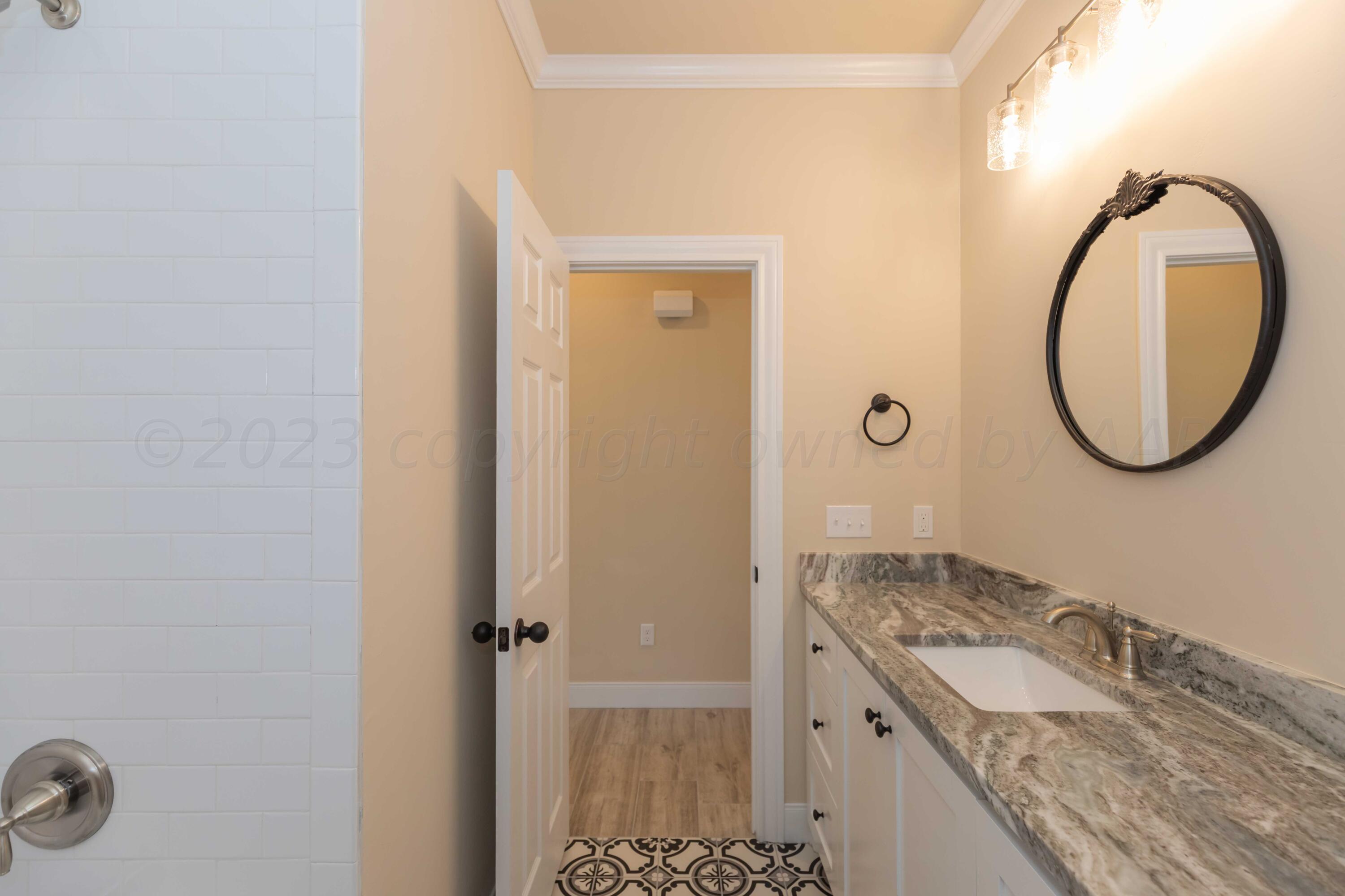 BATHROOM 2 VIEW 2