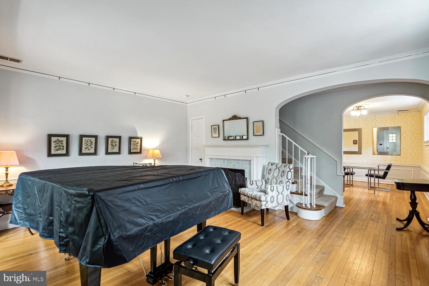 4409 Q Street Northwest Washington, DC 20007 - Photo 3 of 23 Gallery Image 3