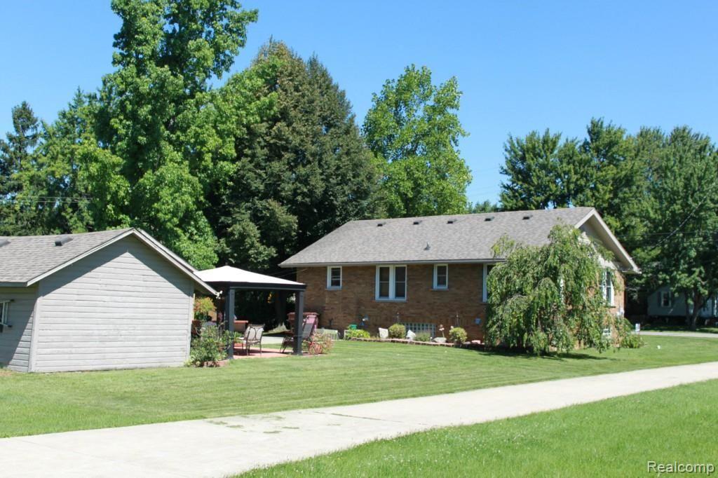 3173 North Custer Road Monroe, MI 48162 - Photo 33 of 33 IMG_9024.jpg