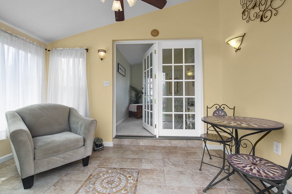55 Chesterfield Avenue Springfield, MA 01118 - Photo 18 of 42 Gallery Image 18