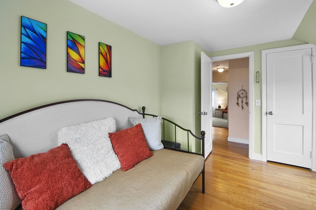 55 Chesterfield Avenue Springfield, MA 01118 - Photo 27 of 42 Gallery Image 27