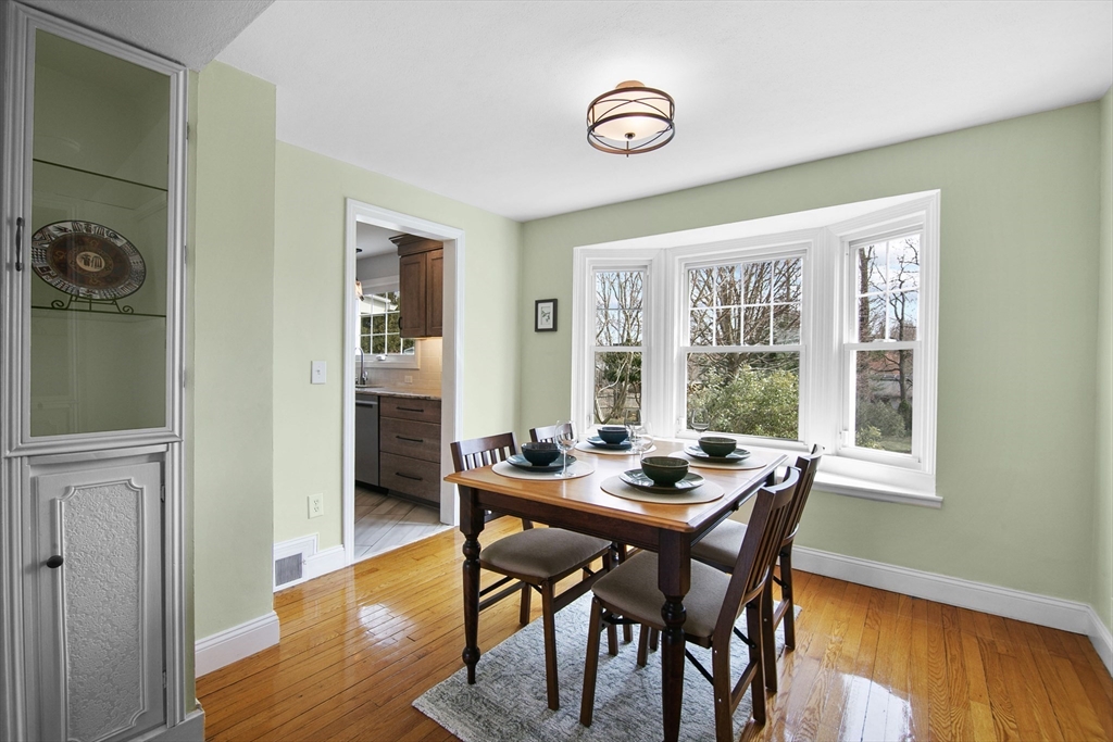 55 Chesterfield Avenue Springfield, MA 01118 - Photo 6 of 42 Gallery Image 6