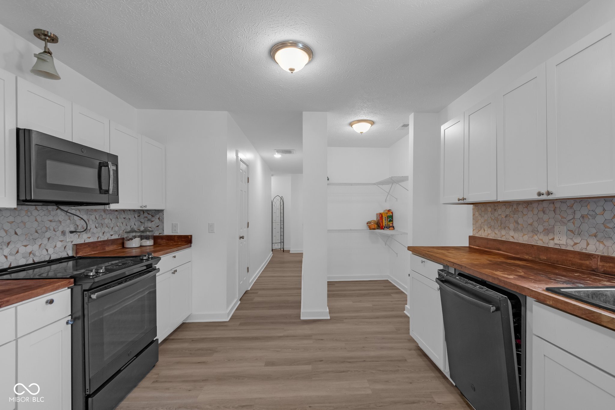 7845 Bluff Road Indianapolis, IN 46217 - Photo 10 of 30 Gallery Image 10