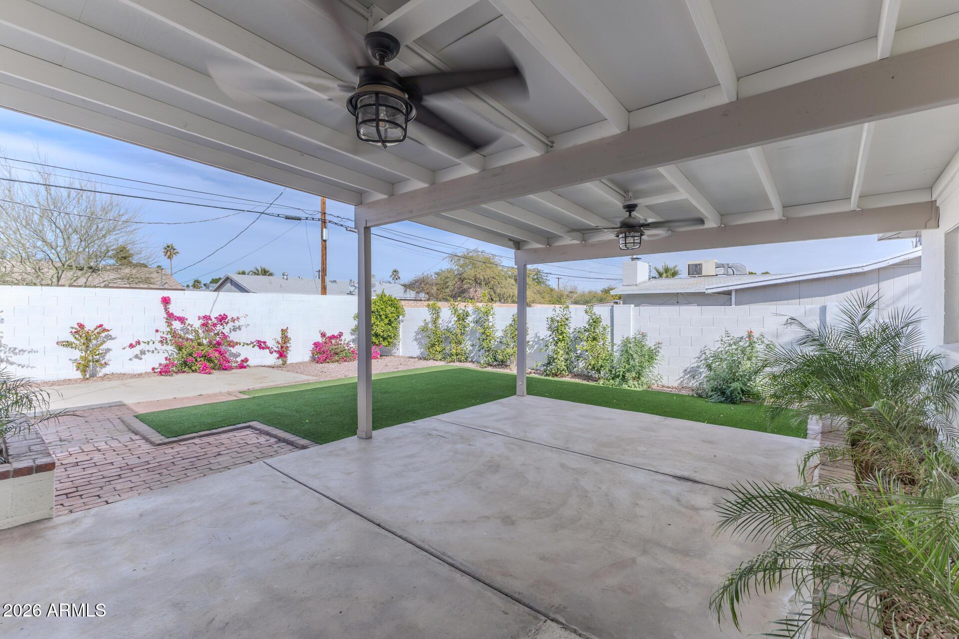 424 East Fillmore Street Tempe, AZ 85288 - Photo 17 of 20 a view of a garage
