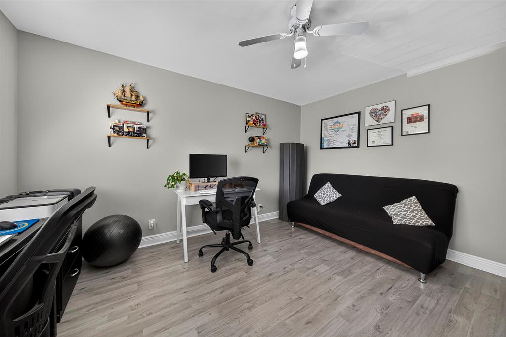 412 Lakeview Drive, Unit 202 Weston, FL 33326 - Photo 27 of 34 a living room with furniture