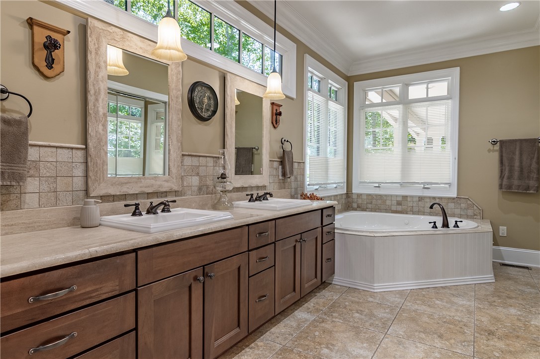 255 Oak Road Piedmont, SC 29673 - Photo 22 of 50 Gallery Image 22