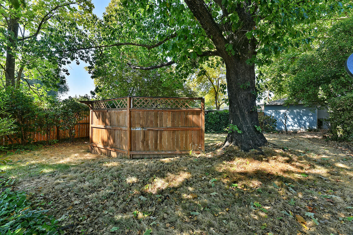 1100 Reddy Avenue Medford, OR 97504 - Photo 20 of 21 2.5