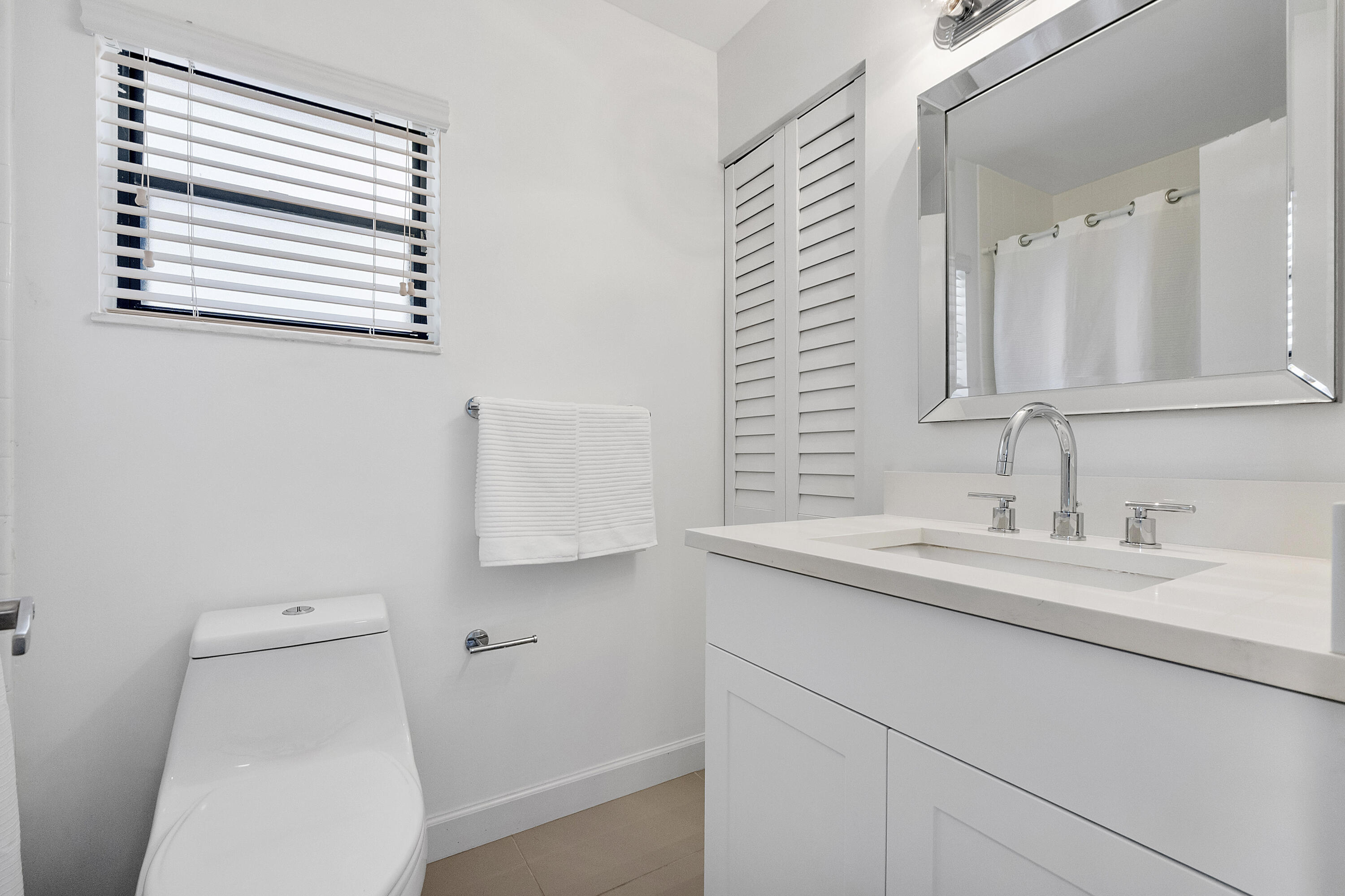 9717 North New River Canal Road, Unit 409 Plantation, FL 33324 - Photo 33 of 50 9717 N New River Canal Rd_005