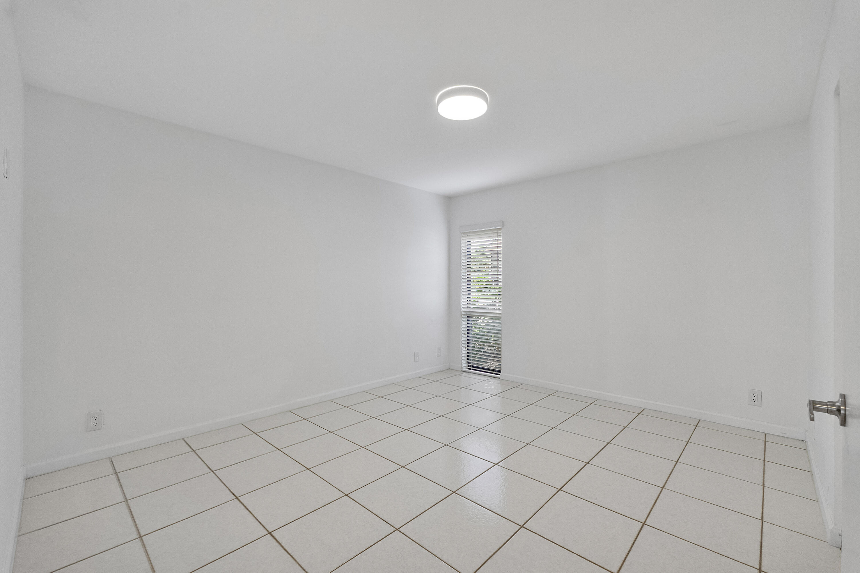9717 North New River Canal Road, Unit 409 Plantation, FL 33324 - Photo 35 of 50 9717 N New River Canal Rd_025