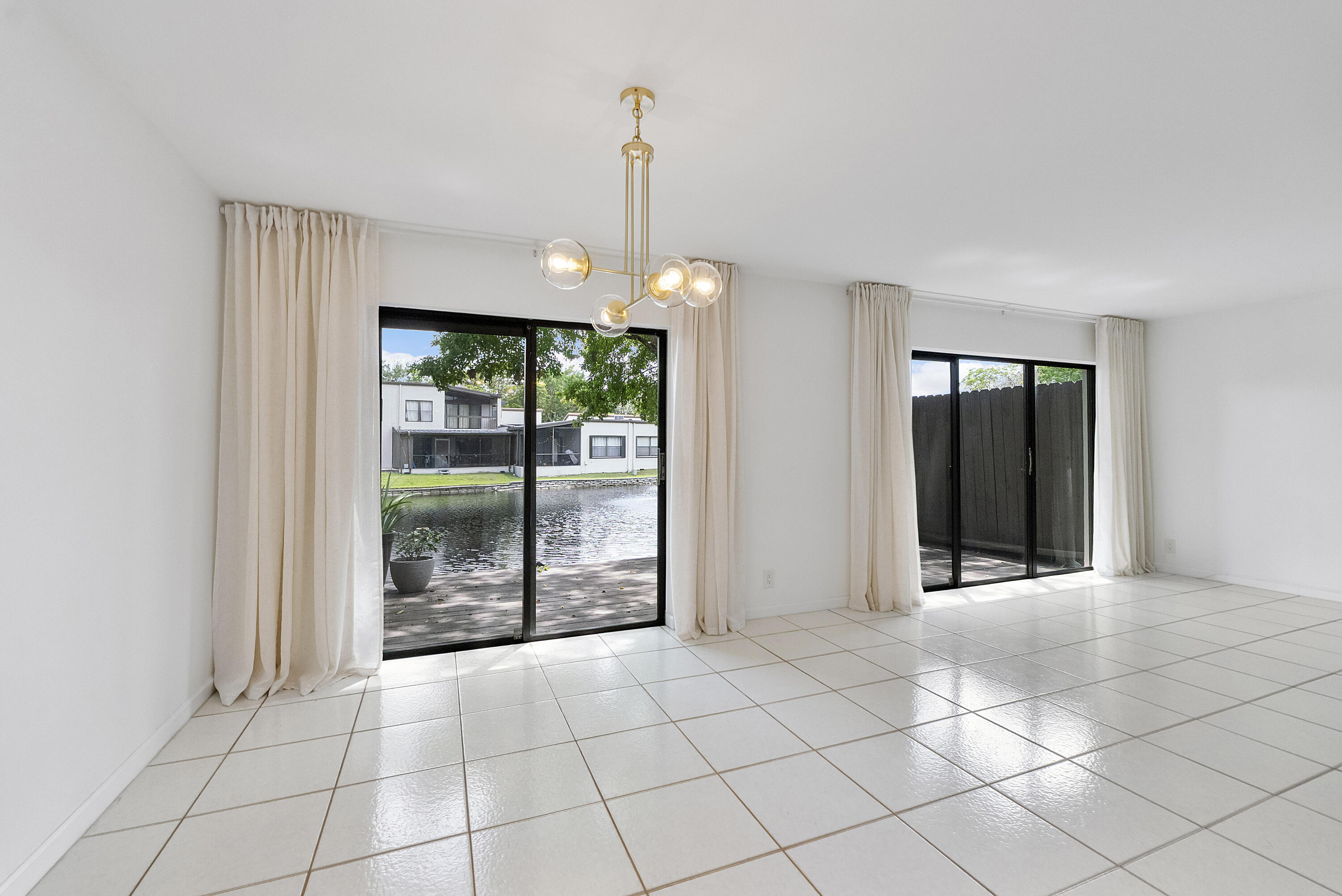 9717 North New River Canal Road, Unit 409 Plantation, FL 33324 - Photo 9 of 50 9717 N New River Canal Rd_032