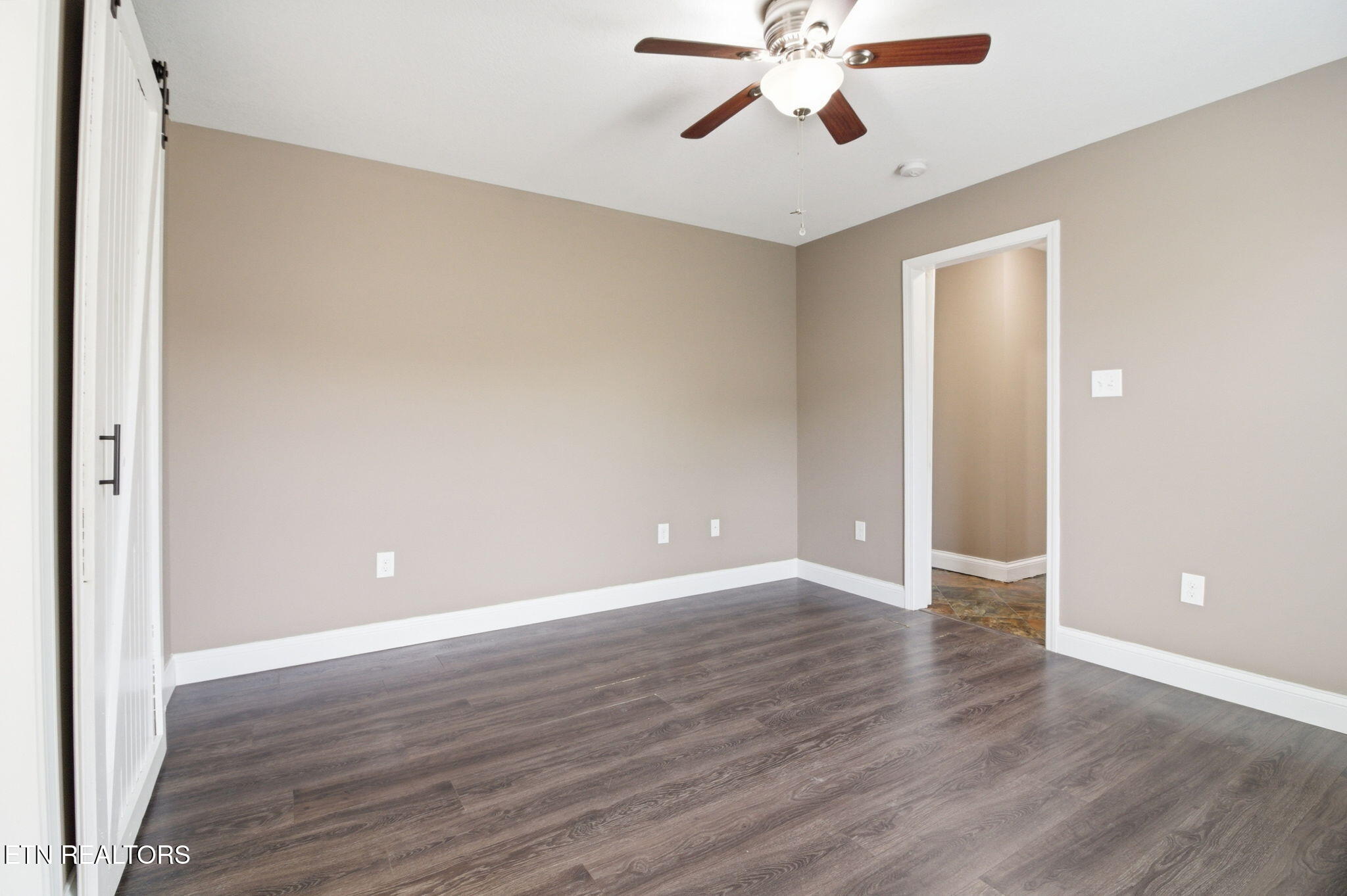 7812 Edwards Pl Boulevard Corryton, TN 37721 - Photo 22 of 33 17-web-or-mls-DZ3A8192