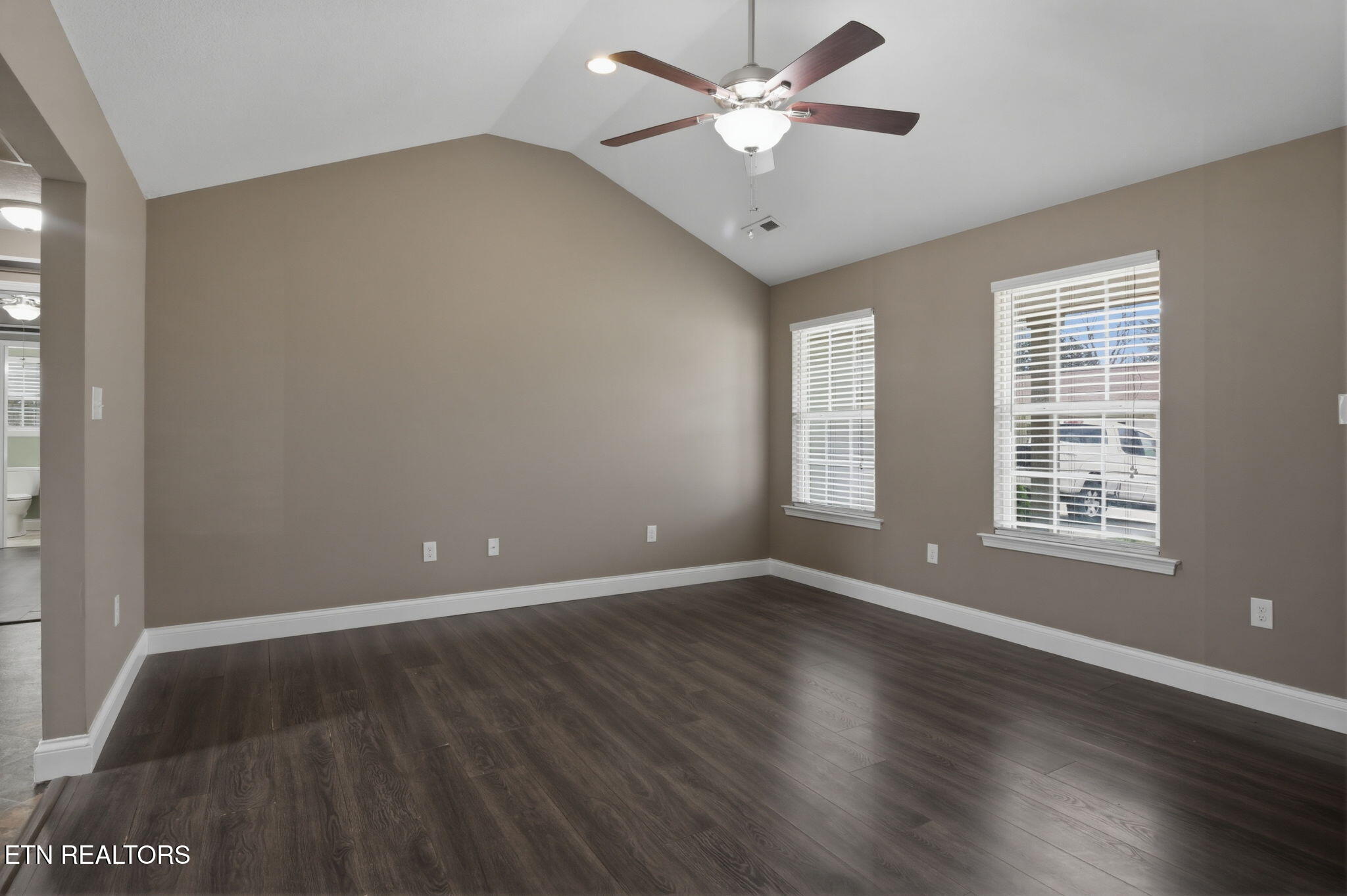7812 Edwards Pl Boulevard Corryton, TN 37721 - Photo 10 of 33 5-web-or-mls-DZ3A8136