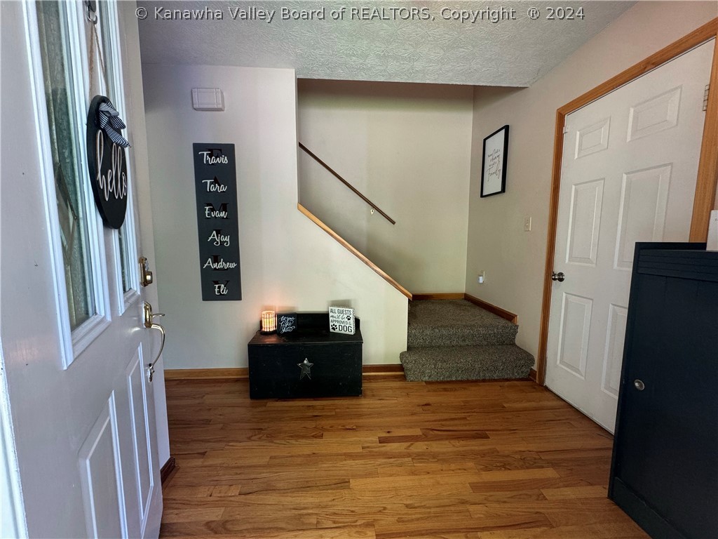 115 Falls Run Road Charleston, WV 25311 - Photo 8 of 31 Gallery Image 8
