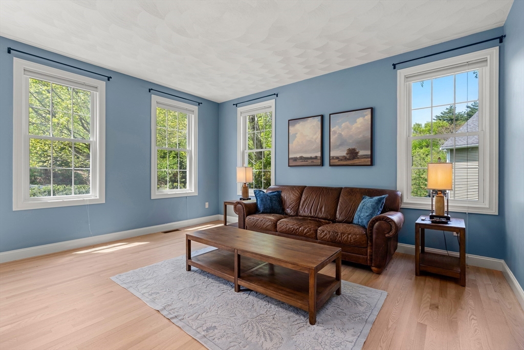 10 Yankee Way Beverly, MA 01915 - Photo 11 of 42