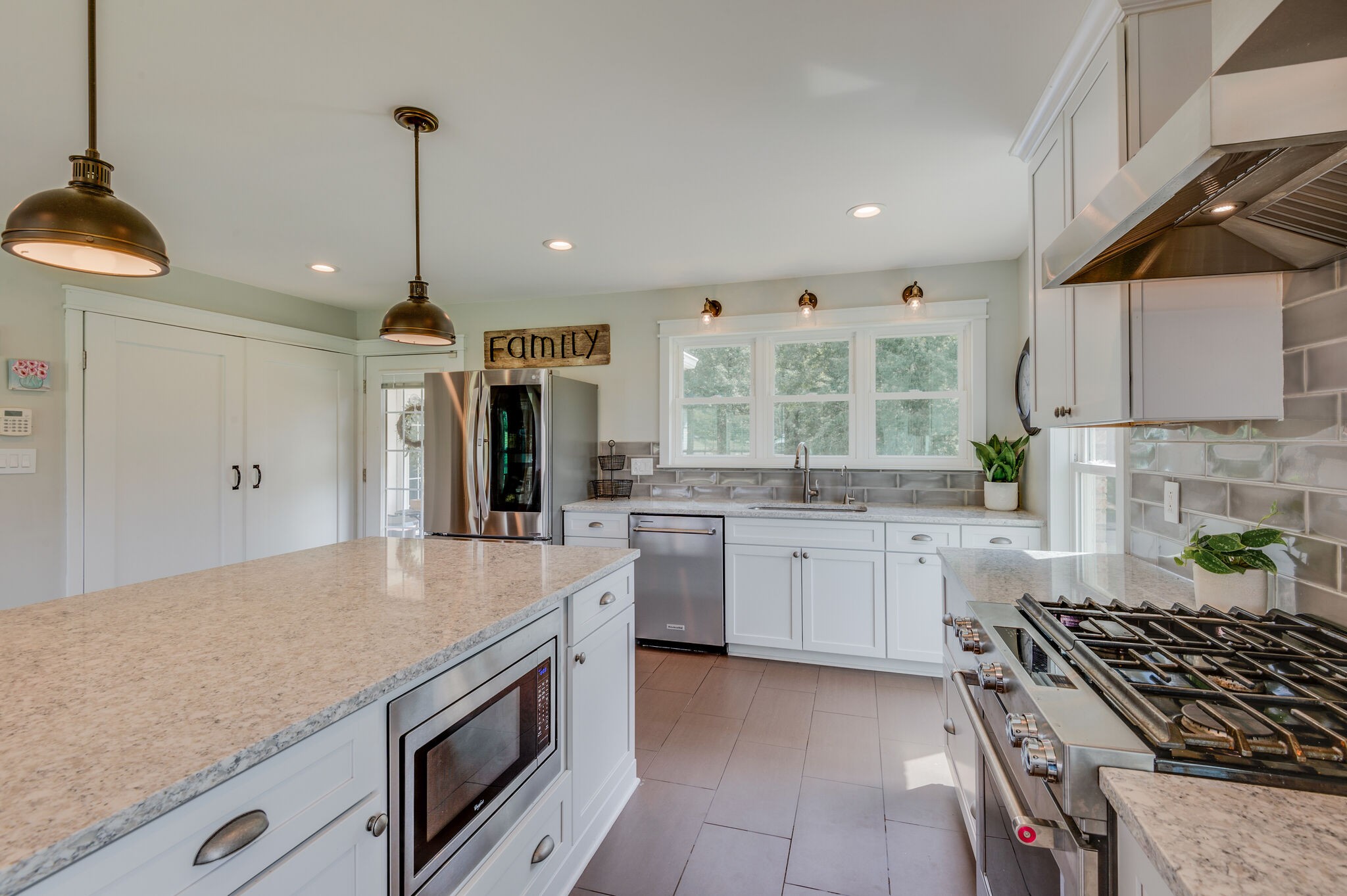 2097 Poplar Springs Road White Bluff, TN 37187 - Photo 11 of 47 Gallery Image 11