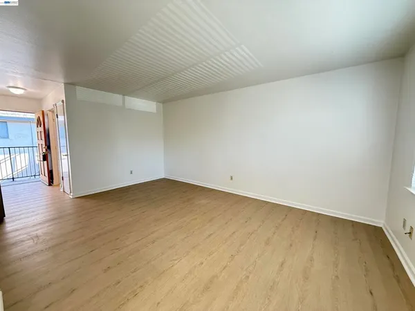 $2,095 | 1330 Mt Pisgah Road, Walnut Creek, CA 94596