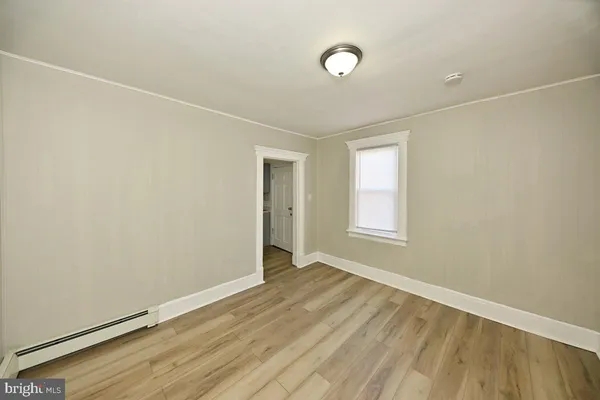 $1,700 | 652 Penn Street, Perth Amboy, NJ 08861