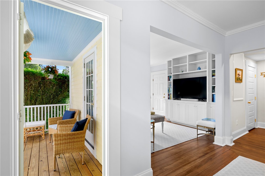 5 Pell Street Newport, RI 02840 - Photo 11 of 44
