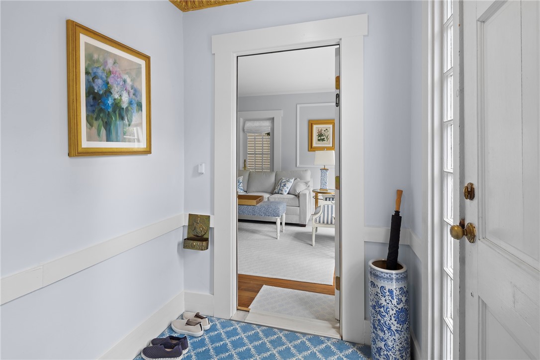 5 Pell Street Newport, RI 02840 - Photo 2 of 44