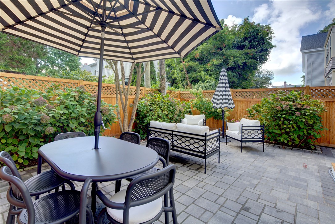 5 Pell Street Newport, RI 02840 - Photo 41 of 44