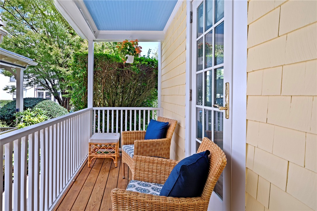 5 Pell Street Newport, RI 02840 - Photo 10 of 44