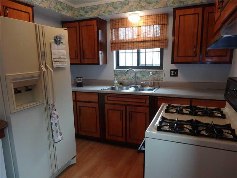 5312 McAnulty Road Baldwin, PA 15236 - Photo 4 of 13 Kitchen. Kitchen with all appliances included.