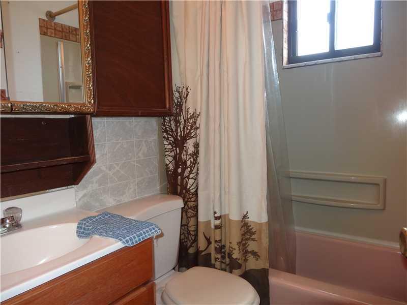 5312 McAnulty Road Baldwin, PA 15236 - Photo 9 of 13 Full Bath. Fresh clean main floor full bath.
