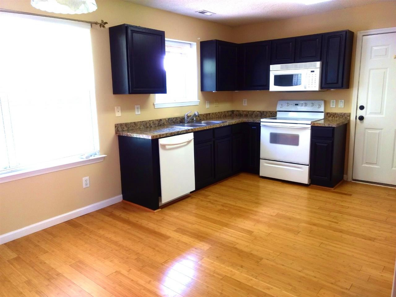 613 Three Meadows Road Fuquay-Varina, NC 27526 - Photo 7 of 30 Kitchen