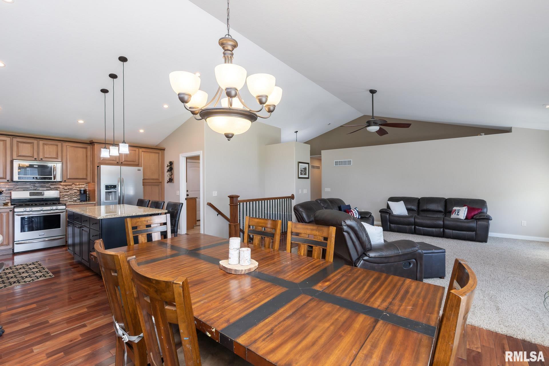 1570 Fox Ridge Road Eldridge, IA 52748 - Photo 9 of 37 Gallery Image 9
