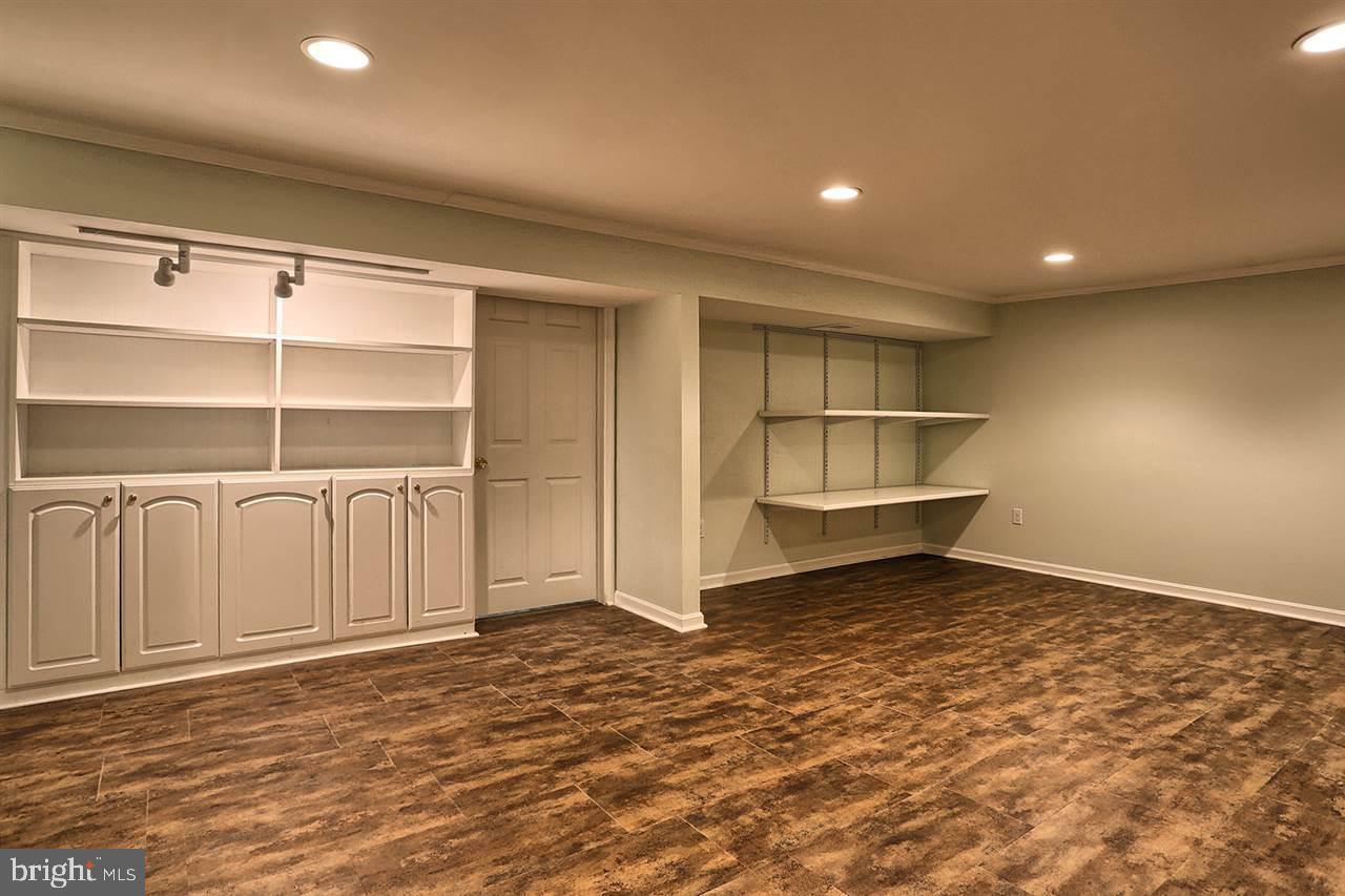 804 Riverview Road Lemoyne, PA 17043 - Photo 13 of 25 Gallery Image 13