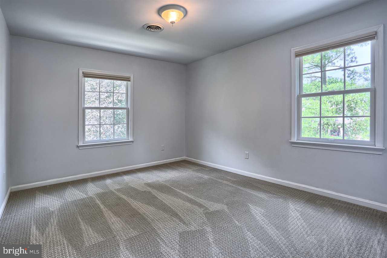 804 Riverview Road Lemoyne, PA 17043 - Photo 19 of 25 Gallery Image 19