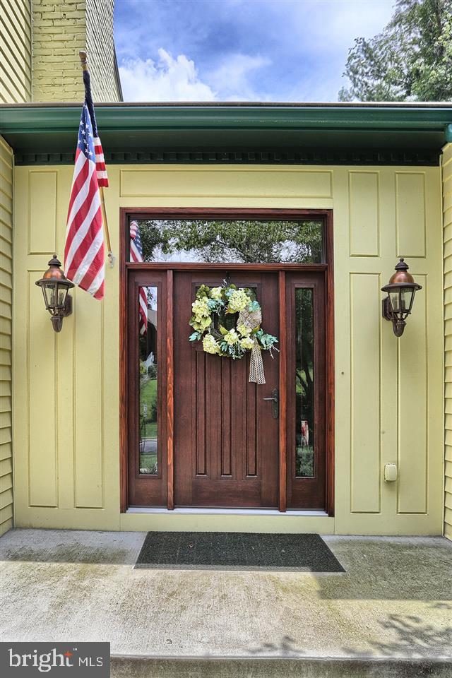 804 Riverview Road Lemoyne, PA 17043 - Photo 4 of 25 Gallery Image 4